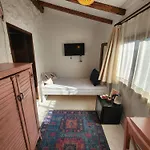 Kapela Tas Alacati Hotell