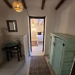 Kapela Tas Alacati ホテル *