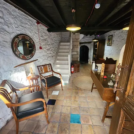 Kapela Taş Alaçatı