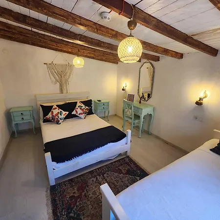 Kapela Taş Alaçatı Hotel