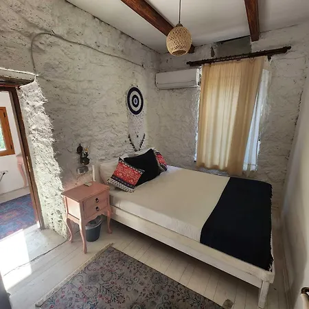 Kapela Taş Alaçatı Hotel Çeşme