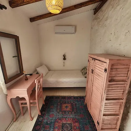 Kapela Tas Alacati Hotel *